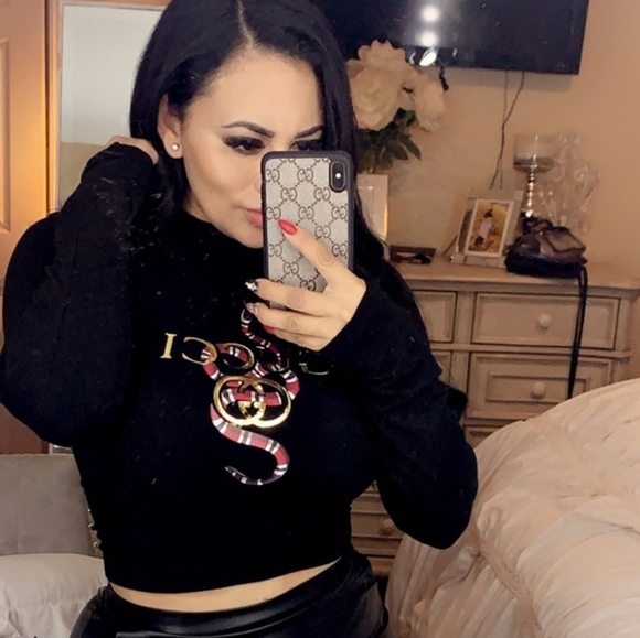 Black GG Inspired Crop top - Picture 1 of 5